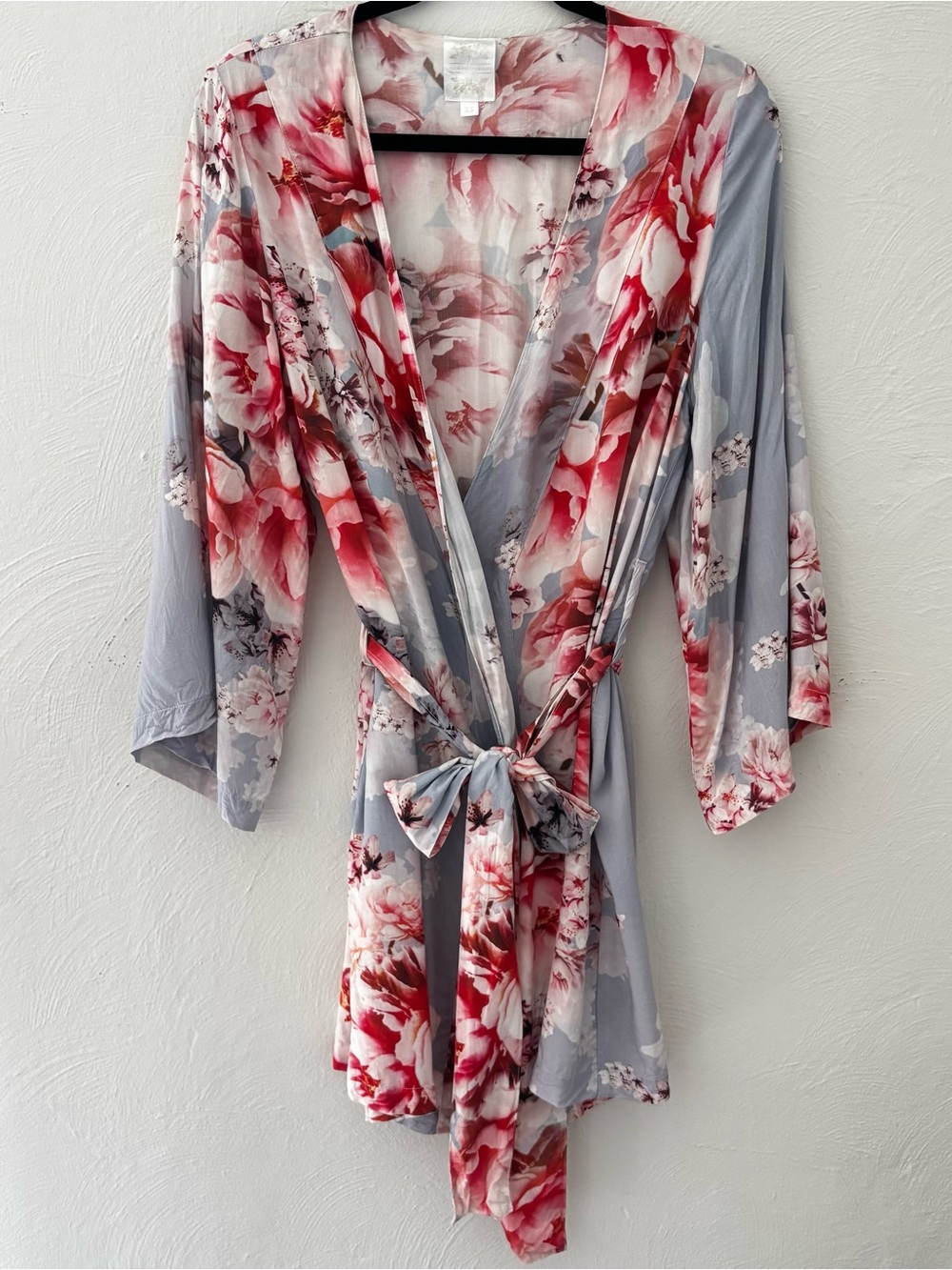 Plum Pretty Sugar Floral Wrap Robe Size XS Drapey Romatic Flowy Feminine